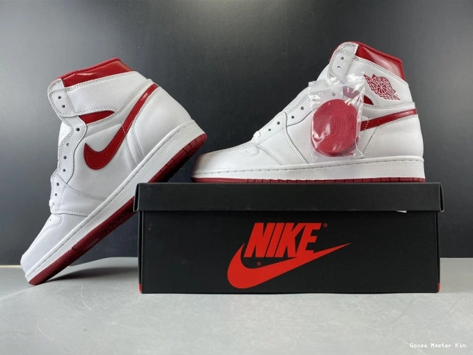 Jordan Red 555088-103 Air 1 Metallic Retro (2017) 0725